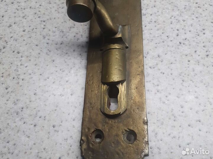 Старинная ручка для входной двери