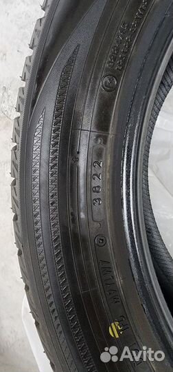 Yokohama BluEarth Winter V906 235/55 R20