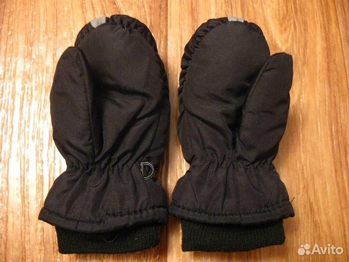 Варежки детские непромокаемые на 4-5 лет. Новые