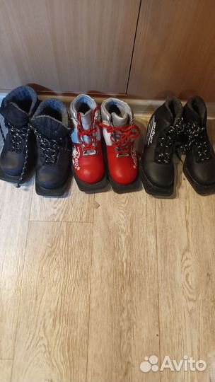 Лыжные ботинки