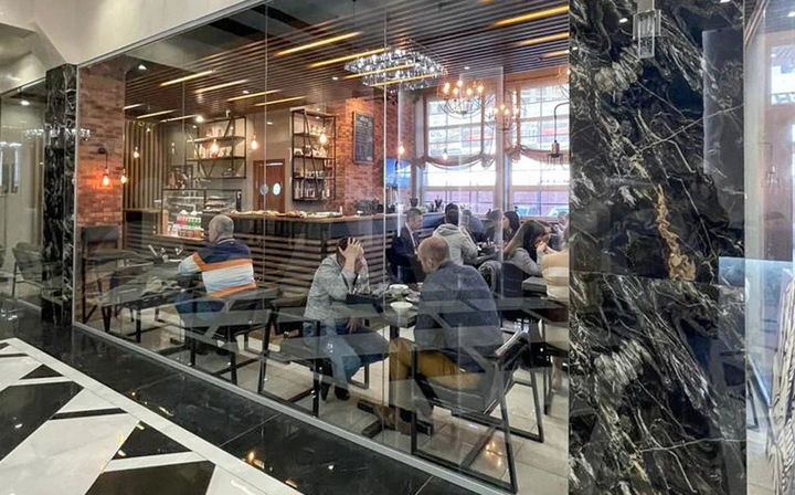 Кафе при входе в бц 79 м²