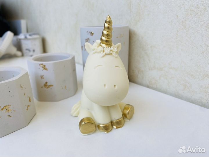 Шоколадная фигурка «Единорог»