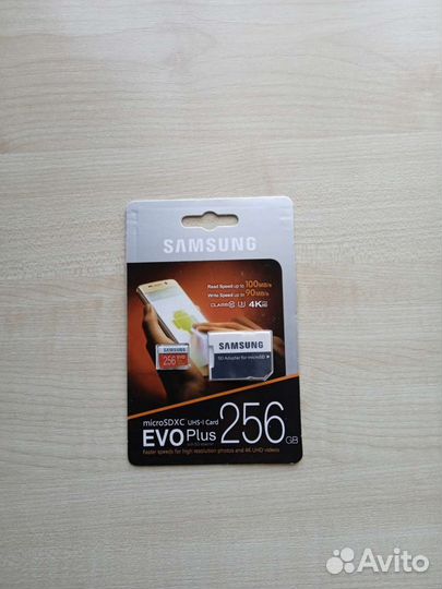 Карта памяти Samsung MicroSD 256 GB