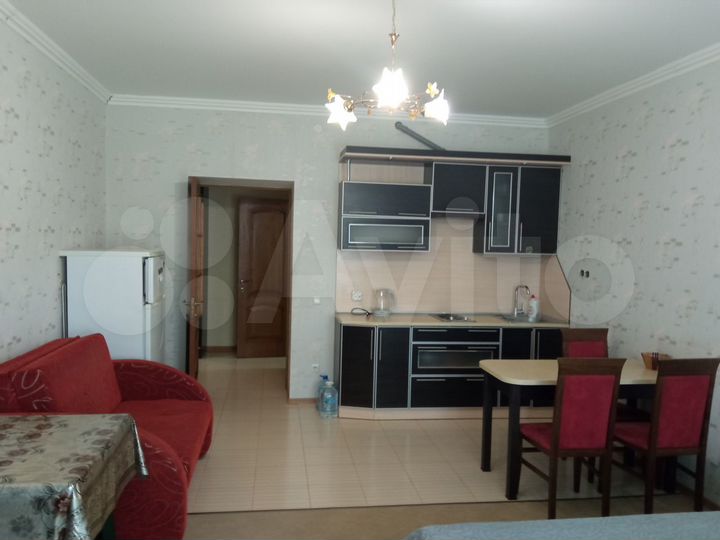 1-к. квартира, 40 м², 1/6 эт.