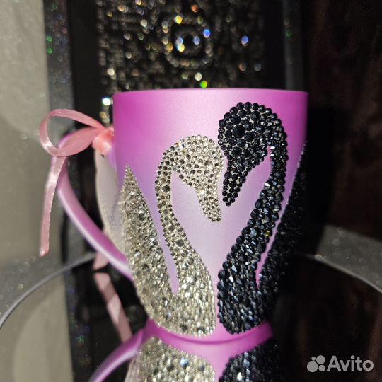 Кружка со стразами ручной работы