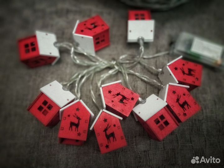 Новая гирлянда домики дерево красные 1.8 м