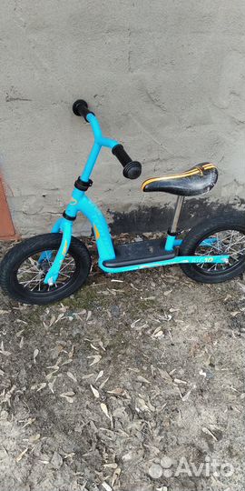 Беговел детский, спортивный с подножкой