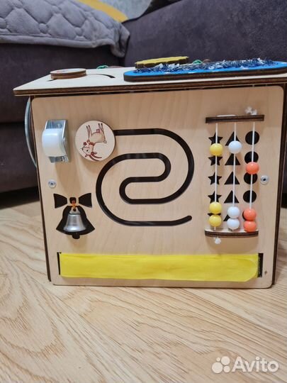 Бизиборд бизидом игрушка монтессори