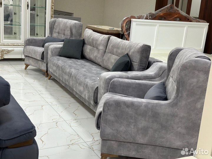 Диван с креслами