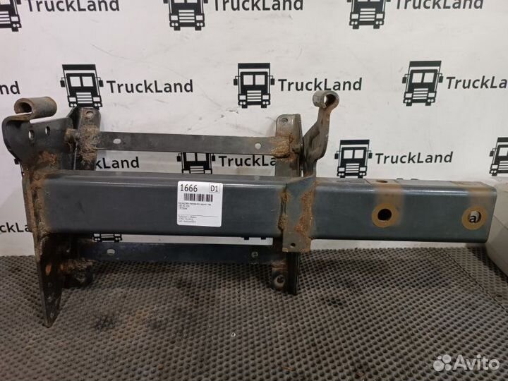 Кронштейн переднего крыла левый Daf Xf 106