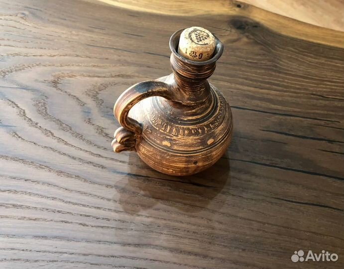 Кувшин с пробкой из глины ручной работы