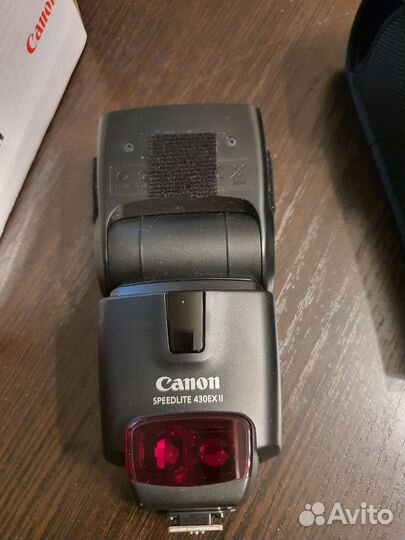 Вспышка Canon Speedlite 430EX II