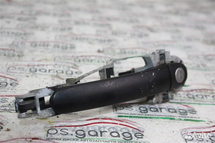 Ручка двери передней наружная левая Skoda Octavia