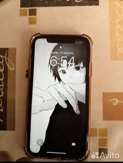 Телефон iPhone XR