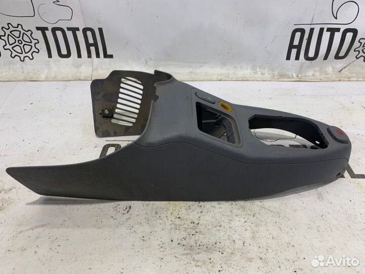 Центральная консоль Renault Clio хэтбек 2001