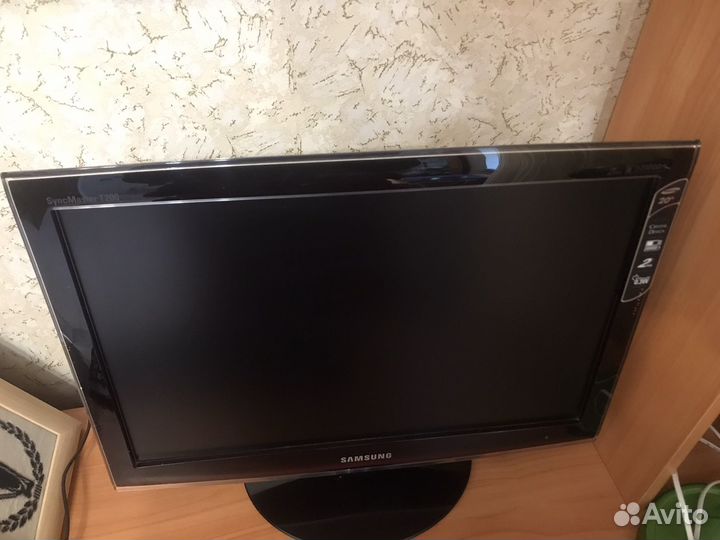 Монитор Samsung syncmaster 200