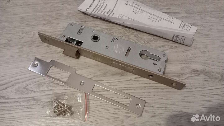 Замок врезной