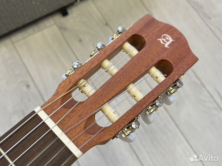 Классическая гитара Alhambra пр. Испания