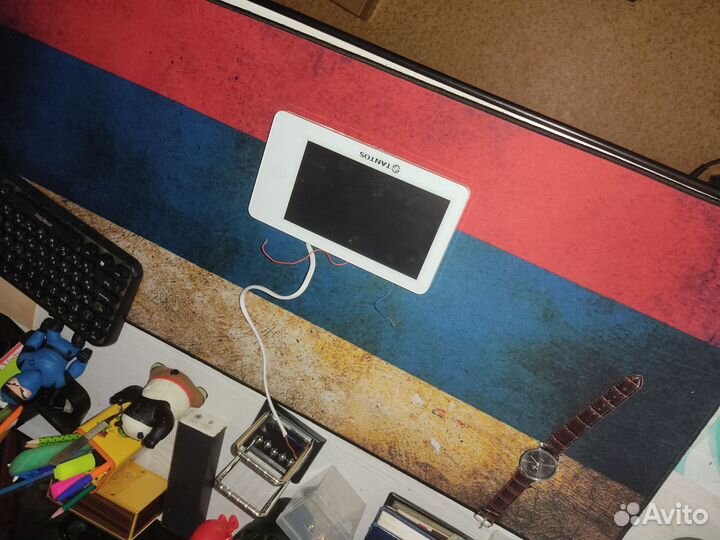 Видео домофон, с 4 камерами и записью