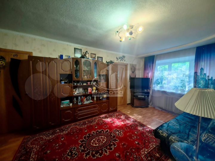 2-к. квартира, 42 м², 1/5 эт.