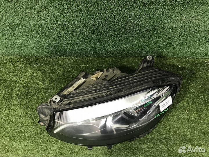 Фара левая Mercedes-Benz GLC