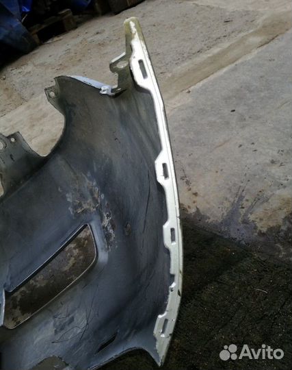 Бампер Toyota Land Cruiser 200