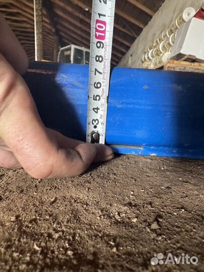 Опрокидователь контейнеров на вилочный погрузчик