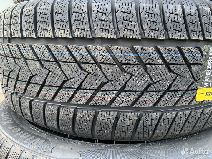 Roadmarch Winter XPro 999 265/45 R21