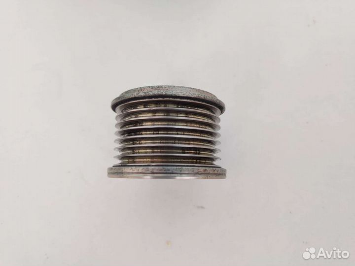 Обгонная муфта (шкив) генератора BMW X5 E70