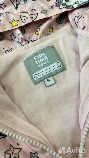 Ветровка для девочки