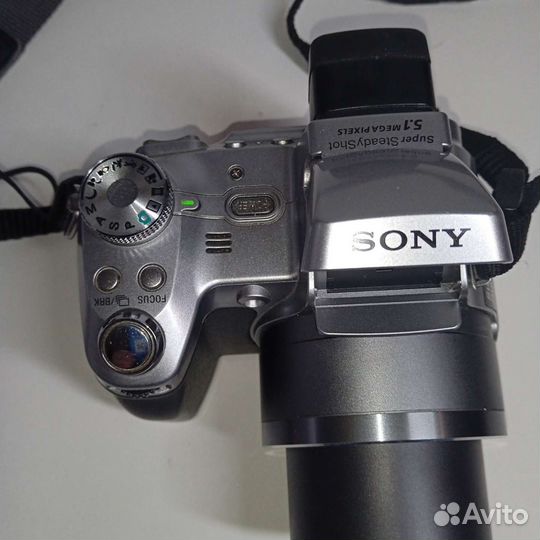 Цифровой фотоаппарат sony