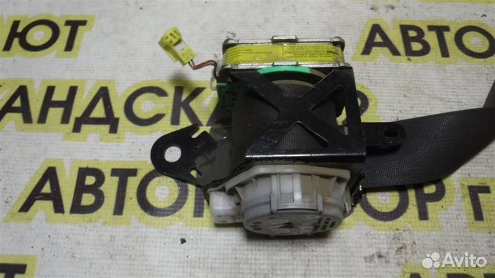 Ремень безопасности с пиропатроном Toyota Auris