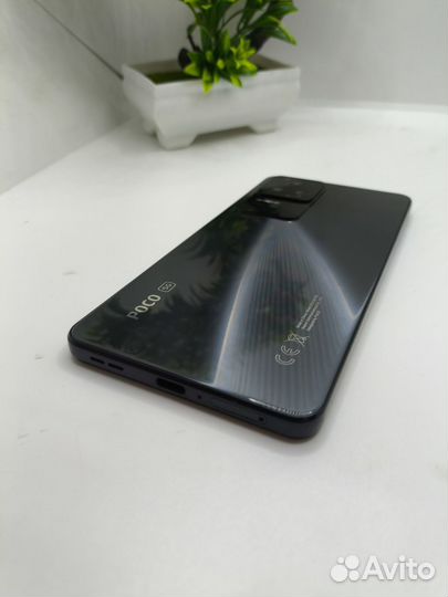 Xiaomi Poco F4, 8/256 ГБ