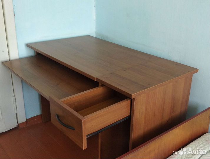 Компьютерный стол бу с приставной тумбой