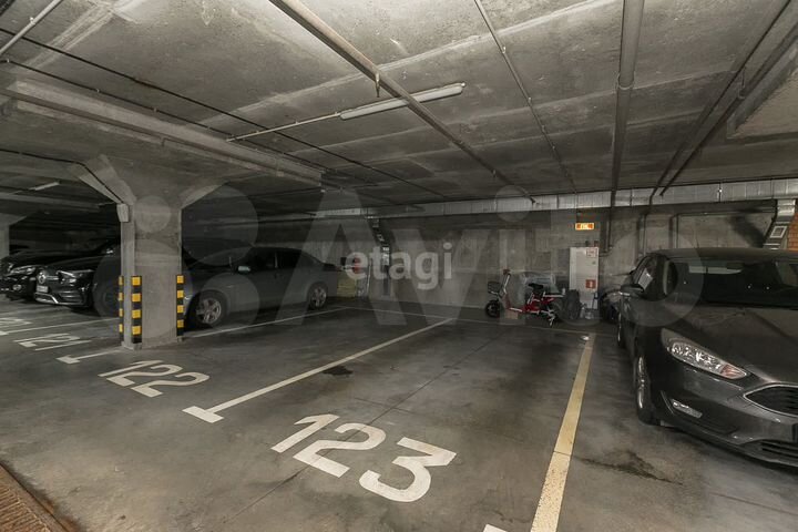 Машиноместо, 14 м²