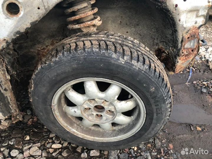 В разборе Bmw 5 e34 1988-1995