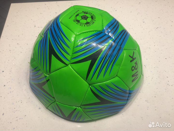 Футбольный мяч