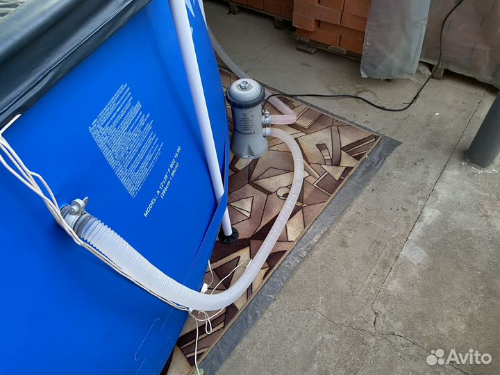 Каркасный бассейн intex
