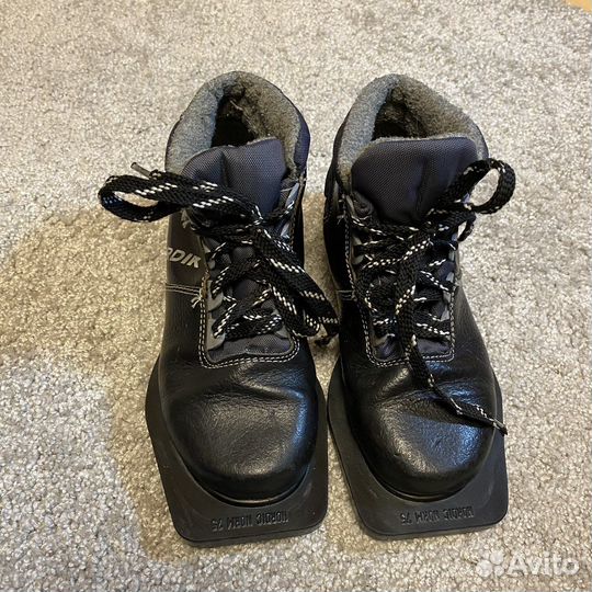 Лыжные ботинки nordik, р-р 31