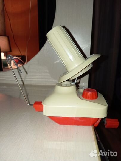 Устройство для намотки пряжи