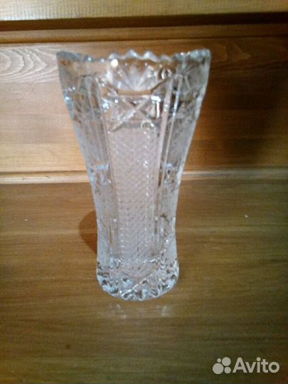 Хрустальная ваза