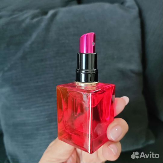 Парфюмированая вода женская