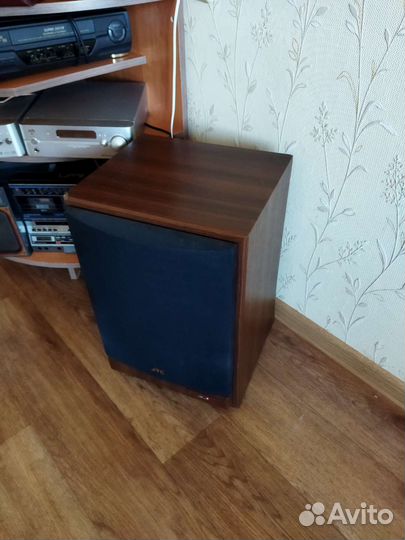 Сабвуфер JVC