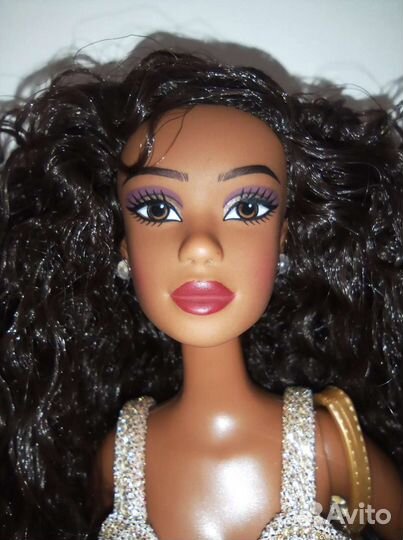 Кукла типа барби Naturalistas Dayna