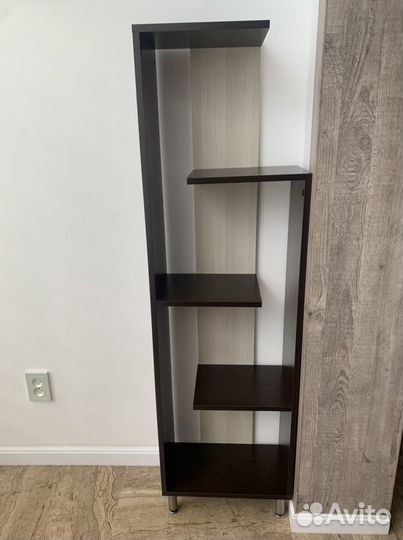 Полка, высота 151см, ширина 43 см, глубина 24 см