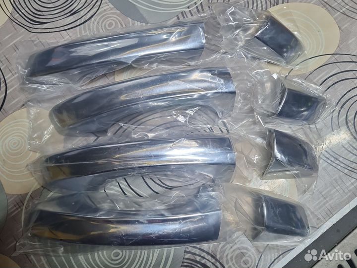 Накладки на дверные ручки