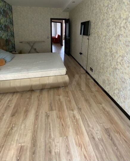 2-к. квартира, 65 м², 2/14 эт.