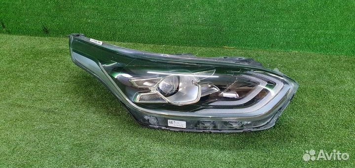 Фара правая Kia Ceed