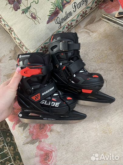 Коньки хоккейные детские