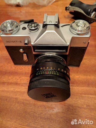 Фотоаппарат Зенит Е + Объектив Helios 44-2